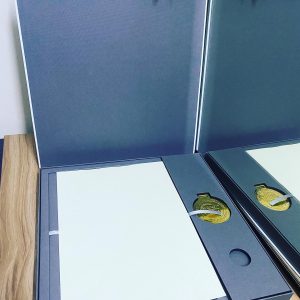 medal and certificate Box