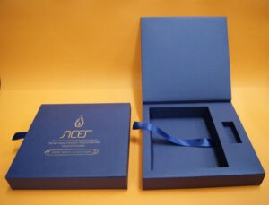 Book Style Closure With Ribbon Box